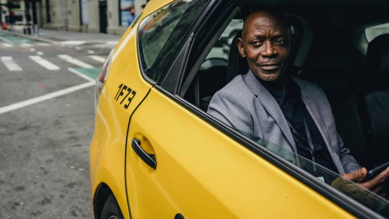 Save Your Taxi Startup From Failing: No Magic Pure Strategic