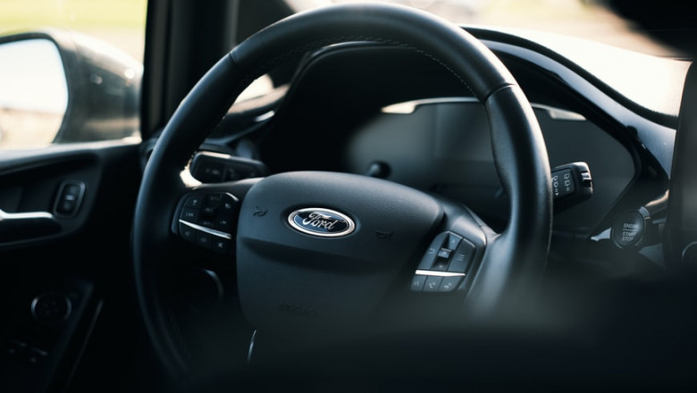 Need to Jump Start Your Car? Here's What To Do (And What Not To)