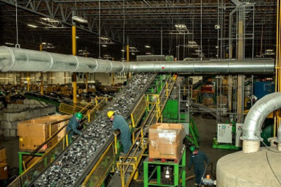 Eco-Friendly Ways to recycle iPhone - Entire Tech