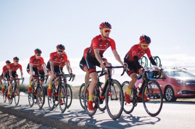 High Visibility Cycling Wear Are Usually Made From Nylon and Are Highly Ventilated
