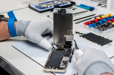 IPhone Water Damage Repair
