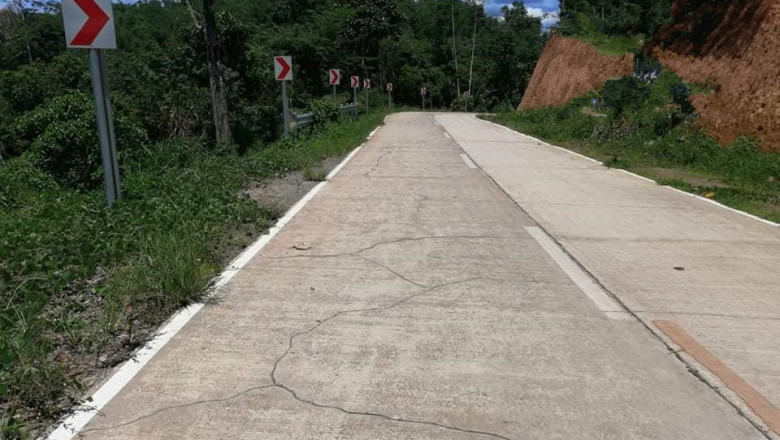 Use Traffic Safety Products to Control Traffic