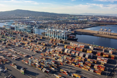 Pressure to continue across U.S. ports, shipping rates to stay high