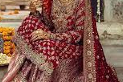 Pakistani Salwar Dress: Lovely Flares, Floor Length