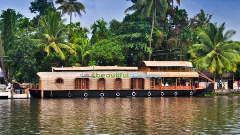 Beautiful Alleppey Houseboat