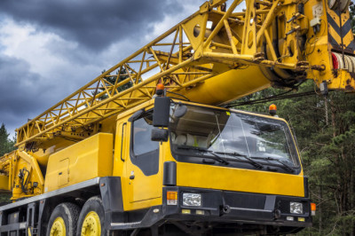 Selecting A Commercial Crane Rental Company