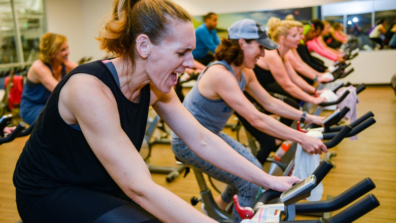 3 Reasons to Swap Your Home Workout for Time at a Health Club