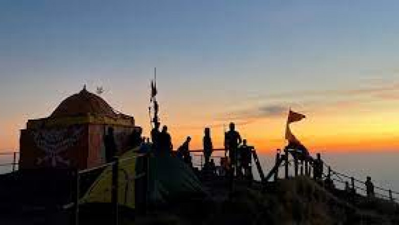 Night Trek to Kalsubai - The highest peak of Maharashtra