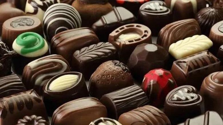 What are Chocolate and Gourmet Dates?