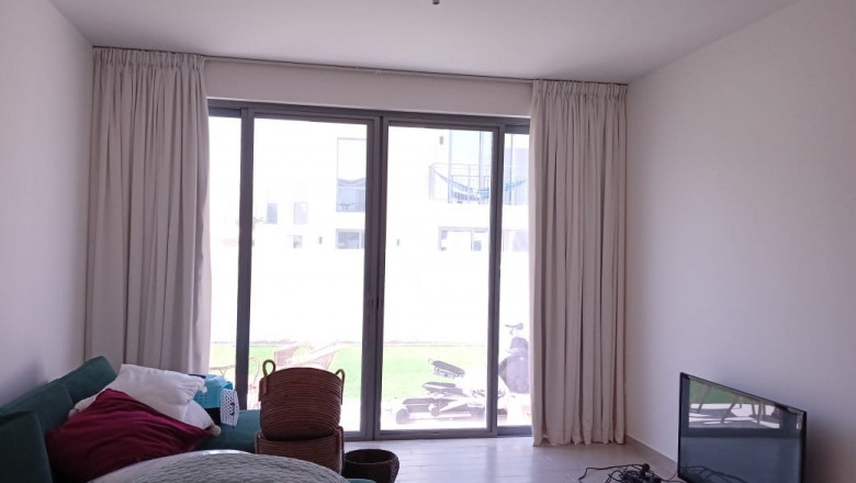 Discover our luxurious London curtains