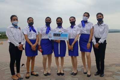 How to Become a Flight Attendant