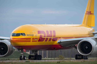 Boeing receives another DHL 777 freighter order