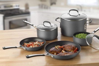 Is Calphalon nonstick cookware safe?