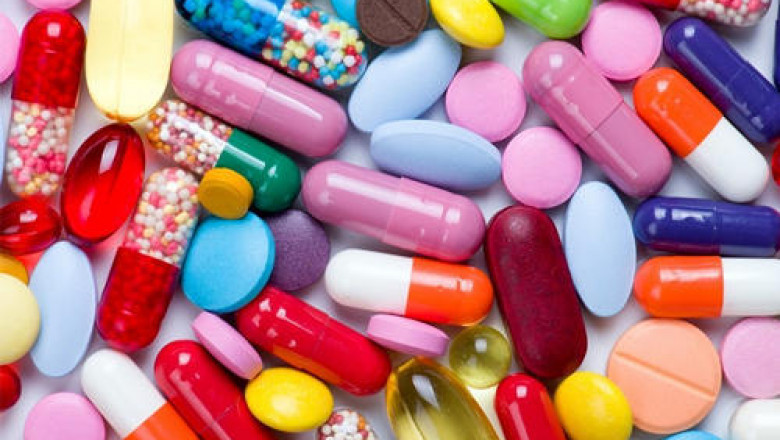 Which are the key factors driving the growth of the Antibacterial Drugs Market