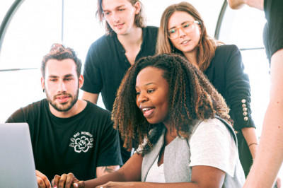 Effective Tips On How to Work With a Digital Marketing Agency