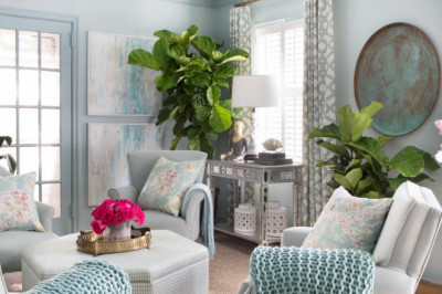 Spacious and Comfortable Living Room