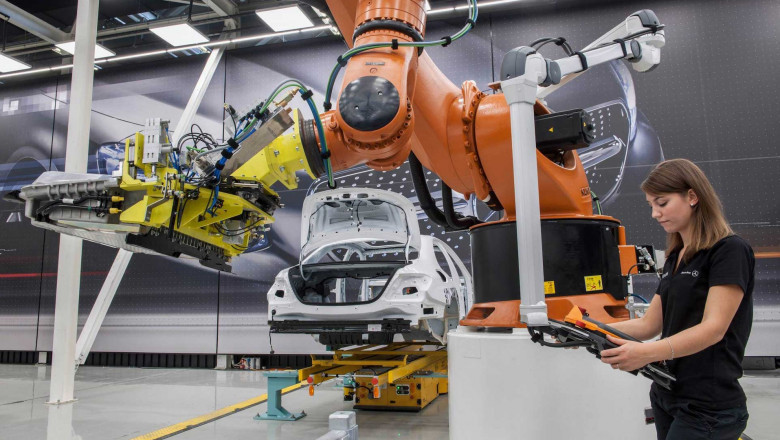 Top Robotics Companies Redefining Industrial Landscape