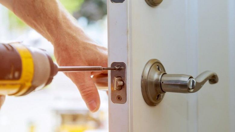 Door locks replacement to your customized needs