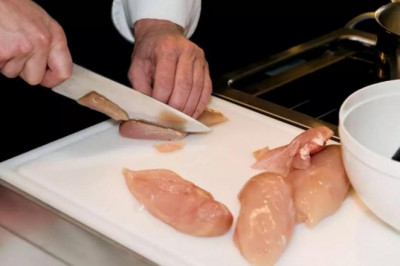 How to Cut Chicken Breasts Into Tenders
