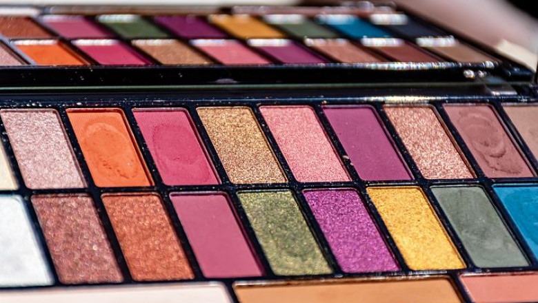 India’s Best Makeup kit Products and Its Brands