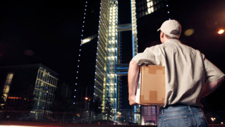Firms on the Trimming Side Rely on Concern Overnight Service