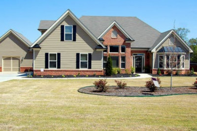 How to create ultimate home theatre with custom home builders?