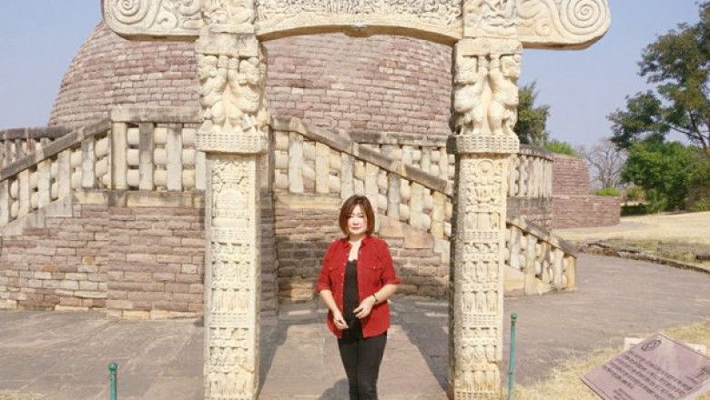Sanchi : Land of Ancient Stupas
