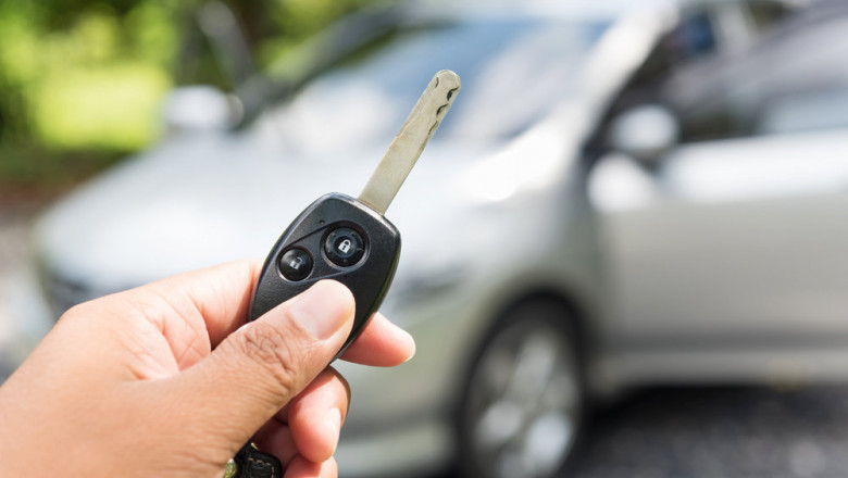 Things that you need to consider while choosing the locksmith service