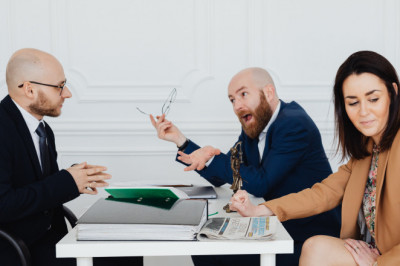 Pros and Cons Of Coworking Space For Lawyers