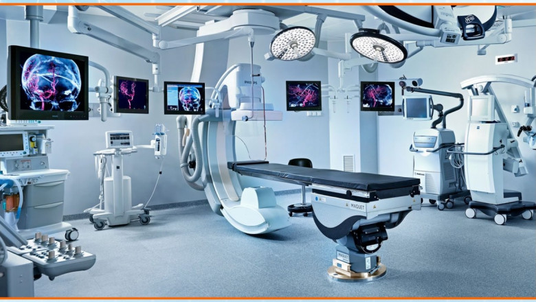 What kinds of amenities should be available in the Operating Room Equipment And Supplies?