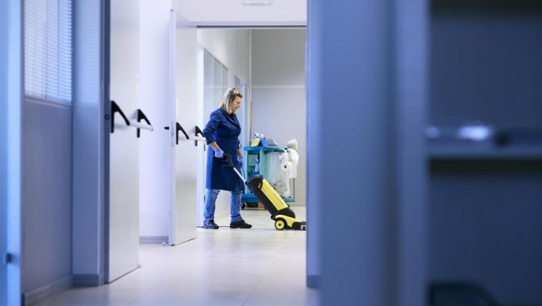 commercial kitchen cleaning