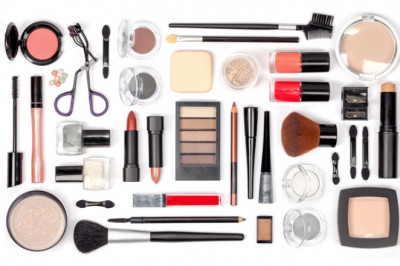 Halal Cosmetics Market Size & Share Analysis Covering Key Insights, COVID-19 Impact, Growth Drivers, and Forecast 2029