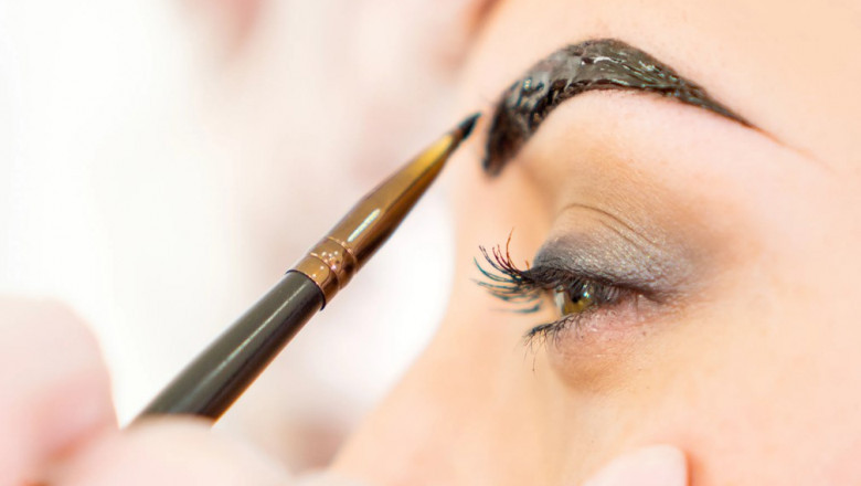 Eyebrow Tinting in Melbourne