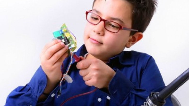 6 Excellent Benefits of Learning Robotics for Children through Workshop