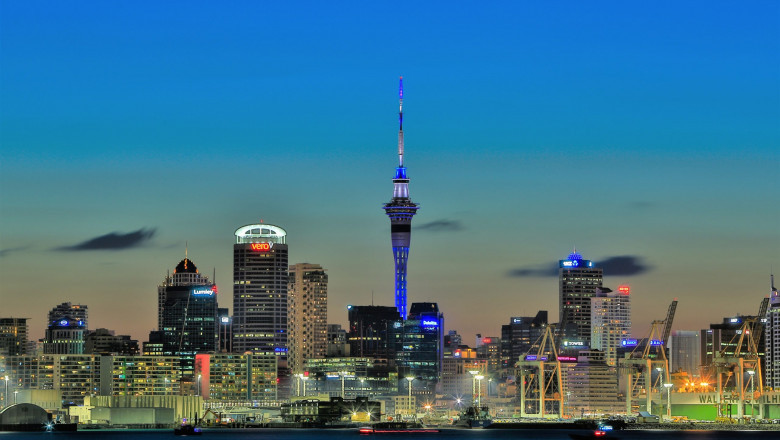 Easy online booking for Bay Of Islands dinner cruise from Sail Sunkiss
