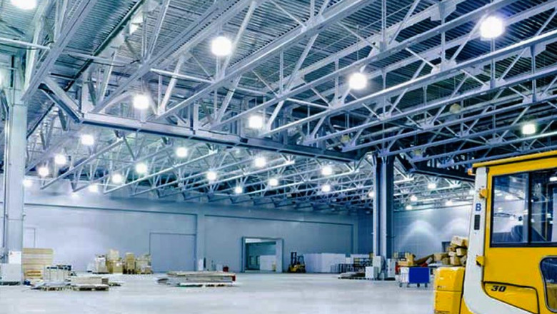 In Production Facilities, An Industrial And Commercial LED Lighting Is Installed To Detect Hazards And Prevent Accidents Both Indoors And Outside.