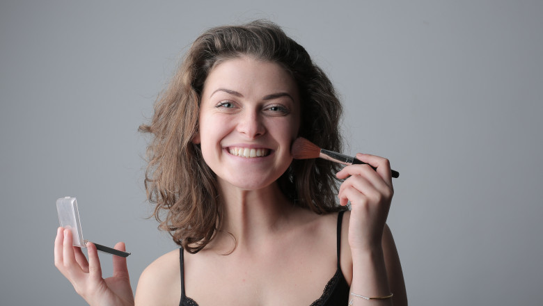 WHAT IS THE CORRECT ORDER OF MAKEUP