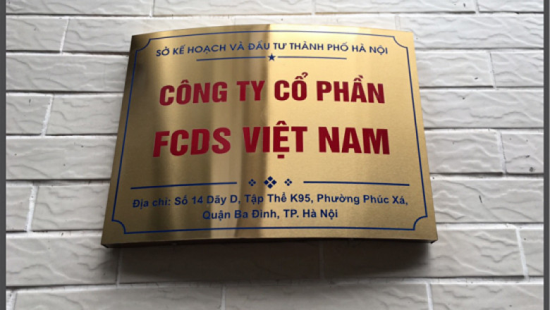 Dia chi lam bien inox an mon va bien dong an mon chat luong