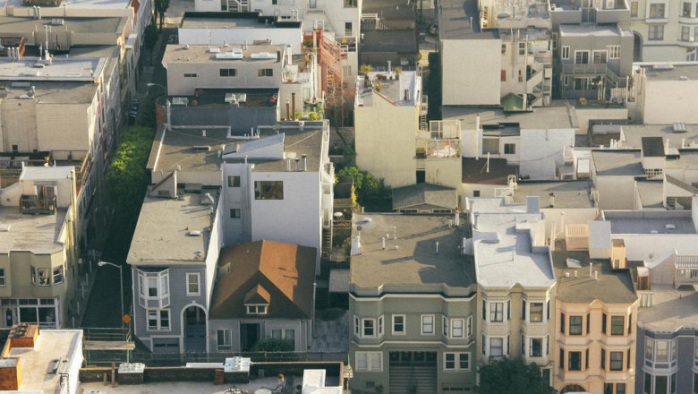 commercial mortgage credit crisis wait