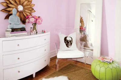 Decor: where to put the mirror in the bedroom?