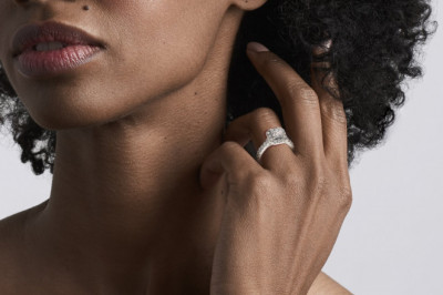 Why You Should Consider a Custom Engagement Ring