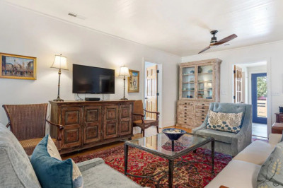 Lammsend- Charming Cottage Stay in South Carolina | Folly Beach Cottage Rentals