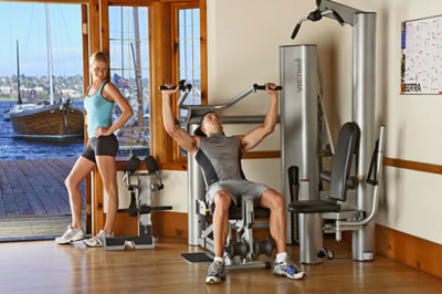 HOW COMFORTABLE I STARTED EXERCISING WITH GYM EQUIPMENT