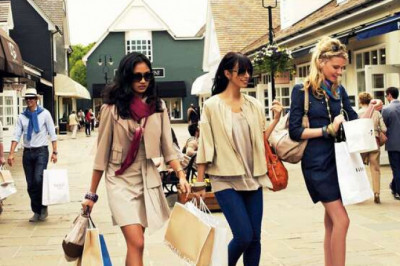 Choose Best Wholesale Fashion Clothing Marketplace For Stocking Clothing!