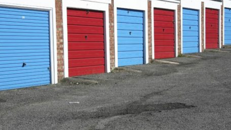 What You Should Know About Renting a Lockup Garage
