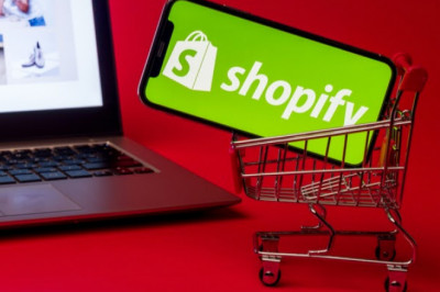 Shopify for Creating an Online Store