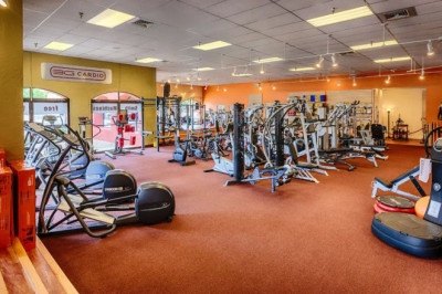 Staying healthy with gym equipmentt