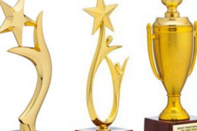 Personalised Trophy Online in India