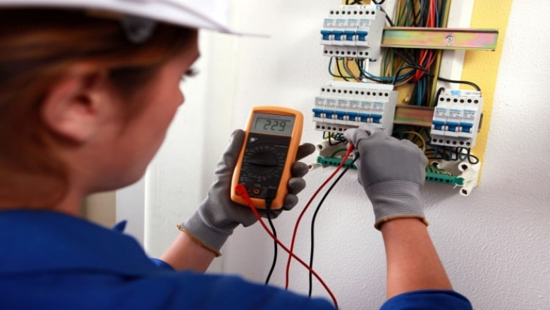 Rig Electrician Jobs on the Offshore Drilling Rigs