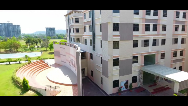 Why you should choose a career in Fashion Design